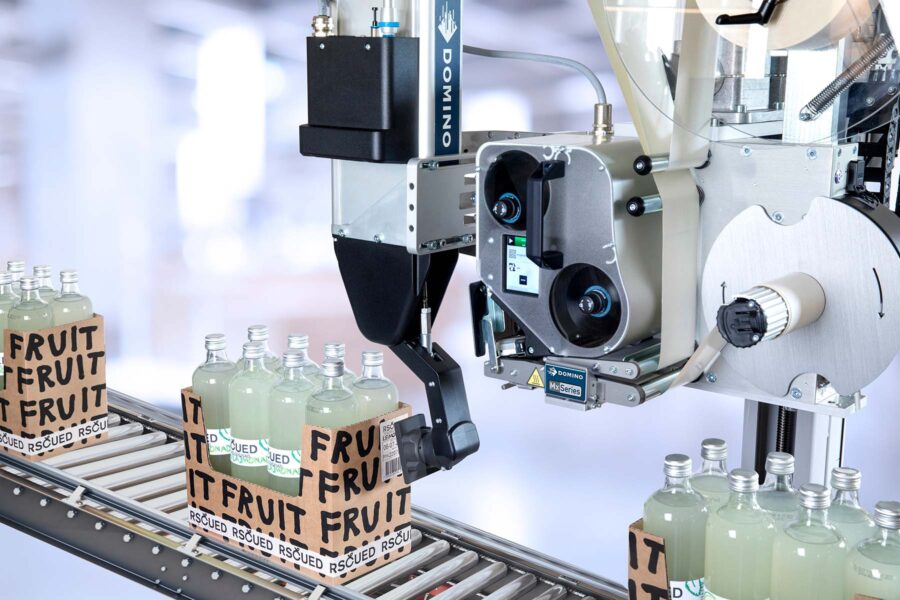 Mx350i-S 3 Domino Print & Apply - Mx350i-S Labelling box of lemonade