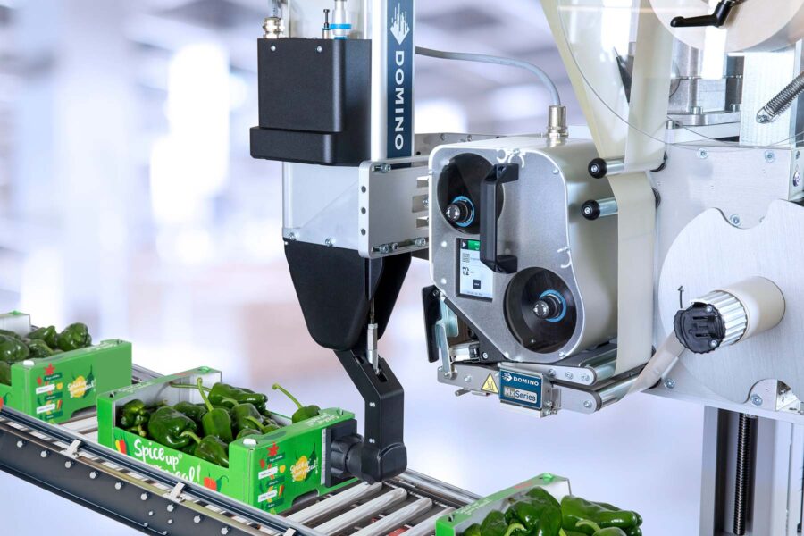 Mx350i-S 6 Domino Print & Apply - Mx350i-S Labelling tray of vegetables